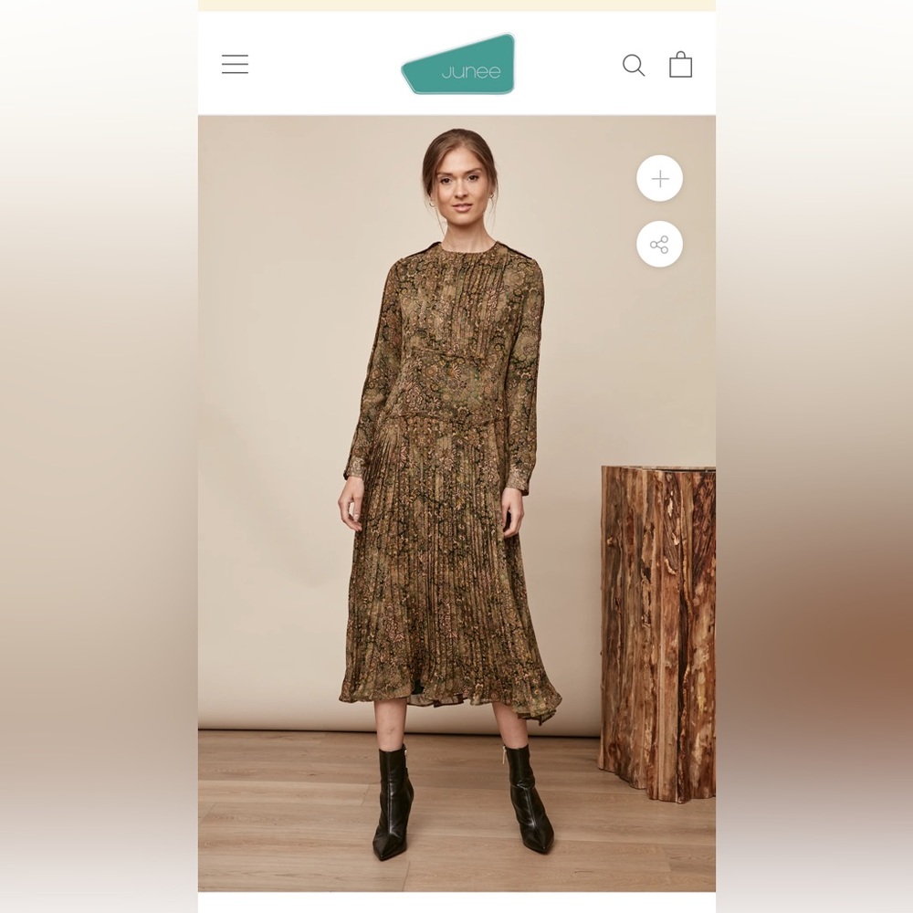 Women’s modest midi dress size medium